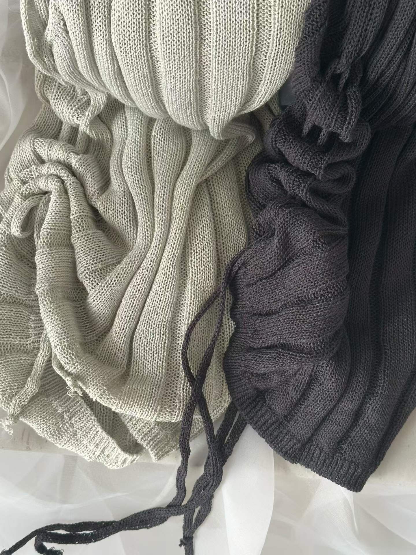 PN6126 坑紋針織背心