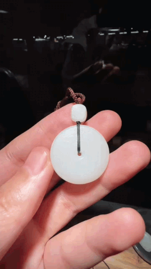 416734 和田玉籽料平安扣 (26mm直徑)