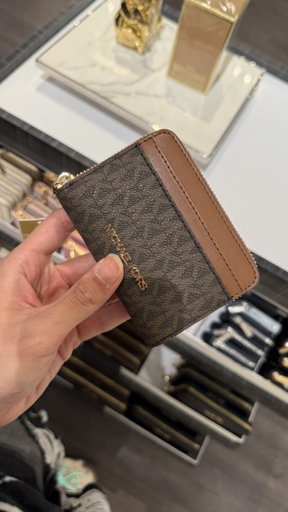 【美國連線】MICHAELKORS 中款拉鍊錢包 7色 35H9GTVZ2B