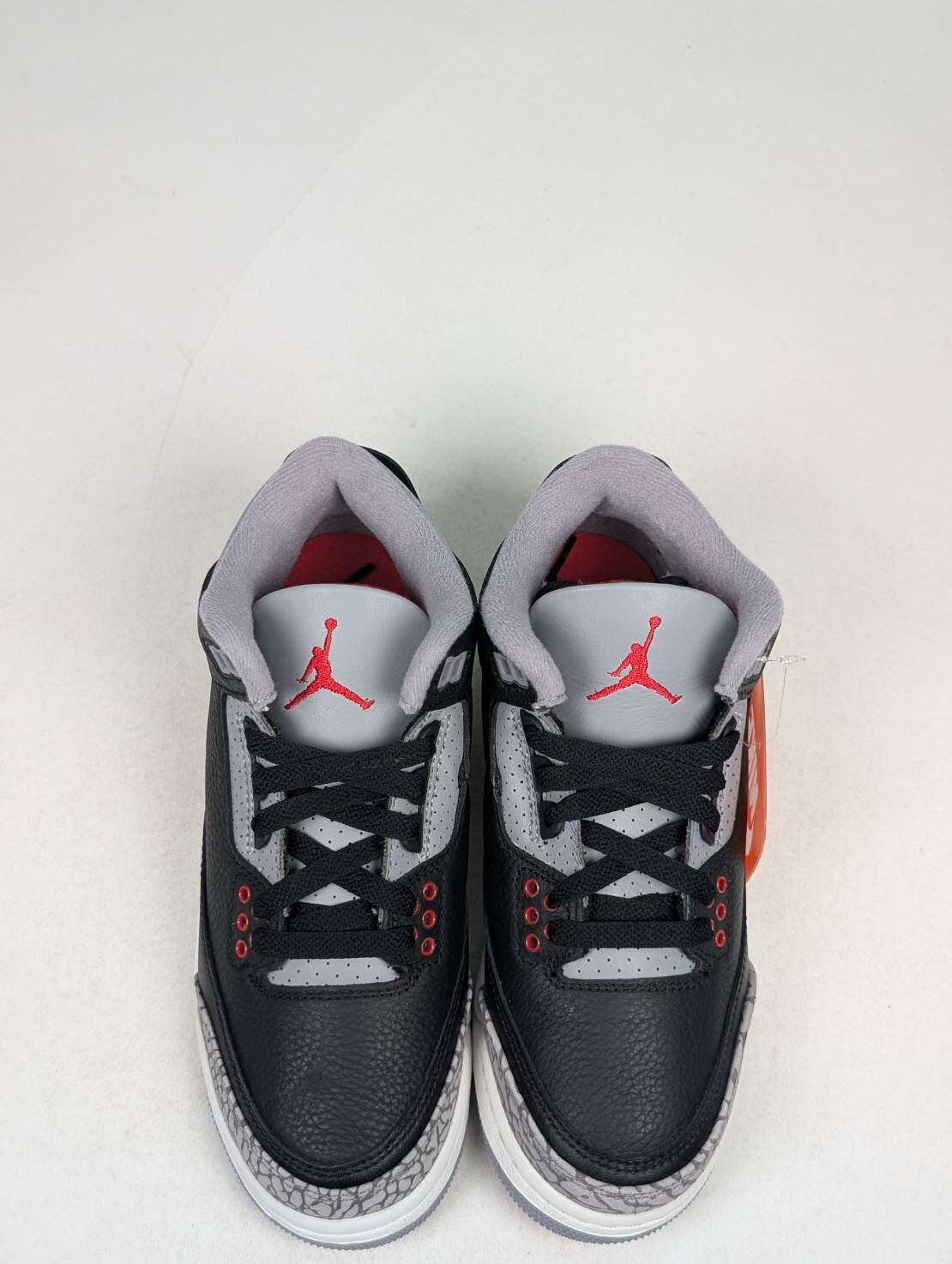 微瑕疵-左右腳中底、鞋頭微泛黃&左腳外側破皮 DM0967-010/4Y Air Jordan 3 OG "Black Cement" GS 黑水泥 老屁股 女鞋 大童