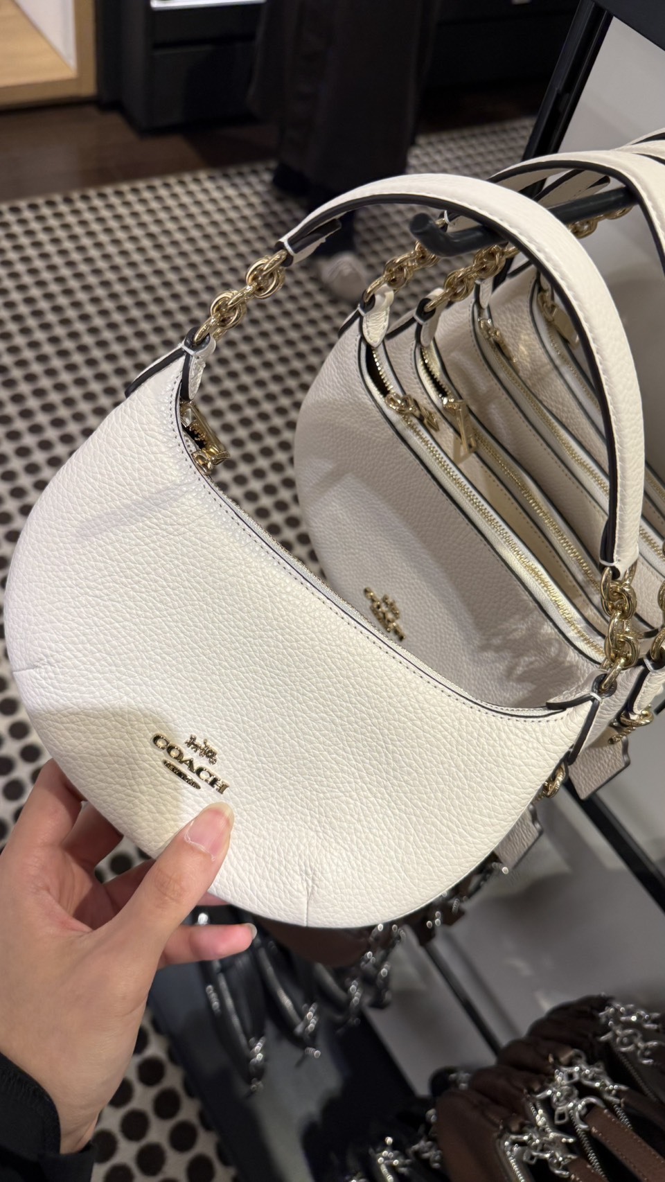 【美國連線】COACH 手提半月包 3色 COACHMO