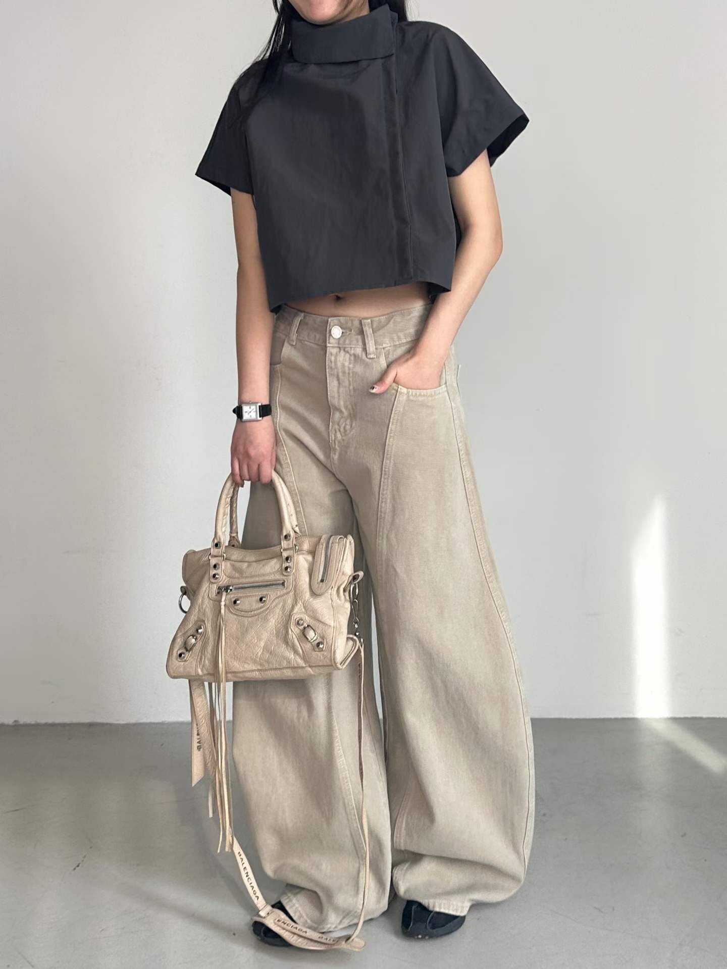 PN6138 斜車線彎刀牛仔褲