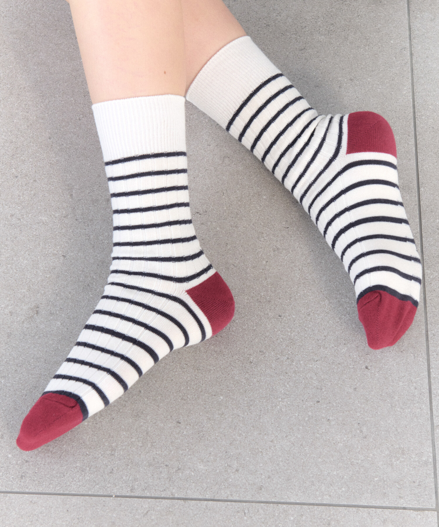 I HATE MONDAY｜Mono striped socks (4colors)