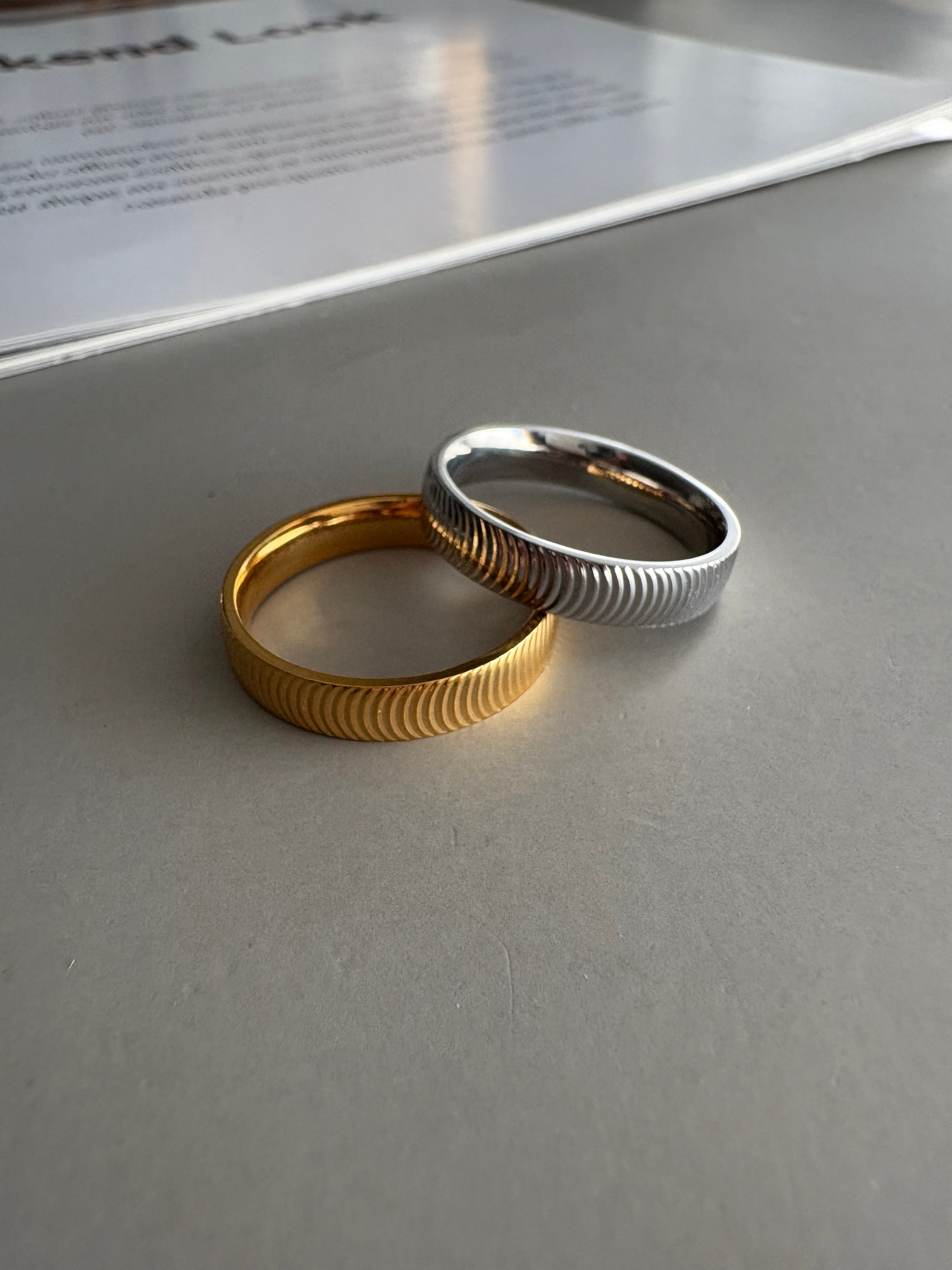stripe cut ring