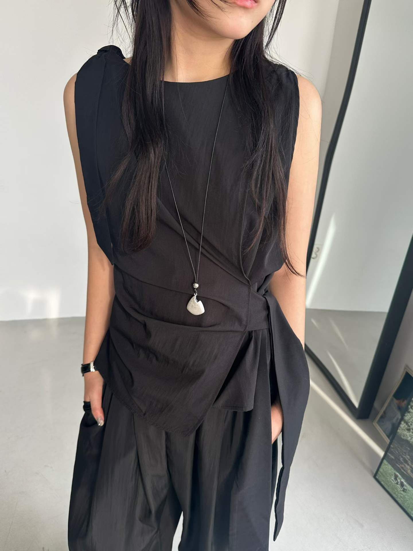 PN6144 樹紋綁腰背心