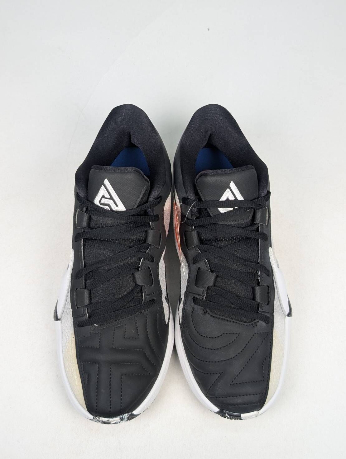 微瑕疵-左右腳鞋面發黃 DX4996-101/8.5 Nike Zoom Freak 5 "Oreo" 字母哥 希臘怪物 籃球鞋 黑白 男款