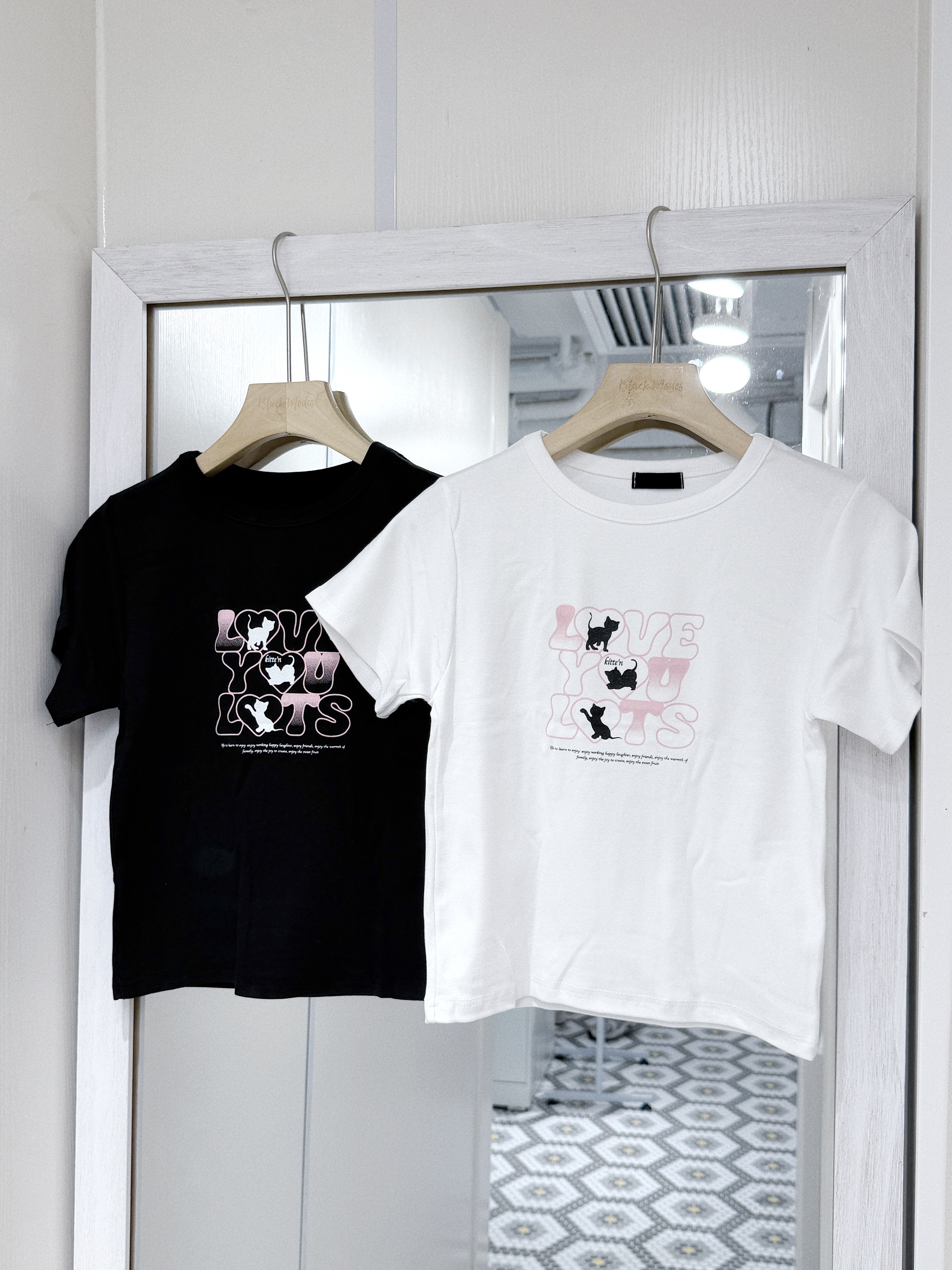 T1446｜可愛貓貓心心LOVE YOU LOTS 上衣 ⋆˚🐾˖°