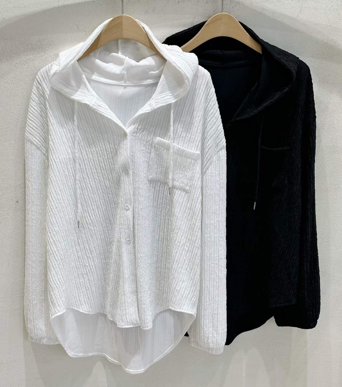 SU6137 前短後長連帽坑紋襯衫