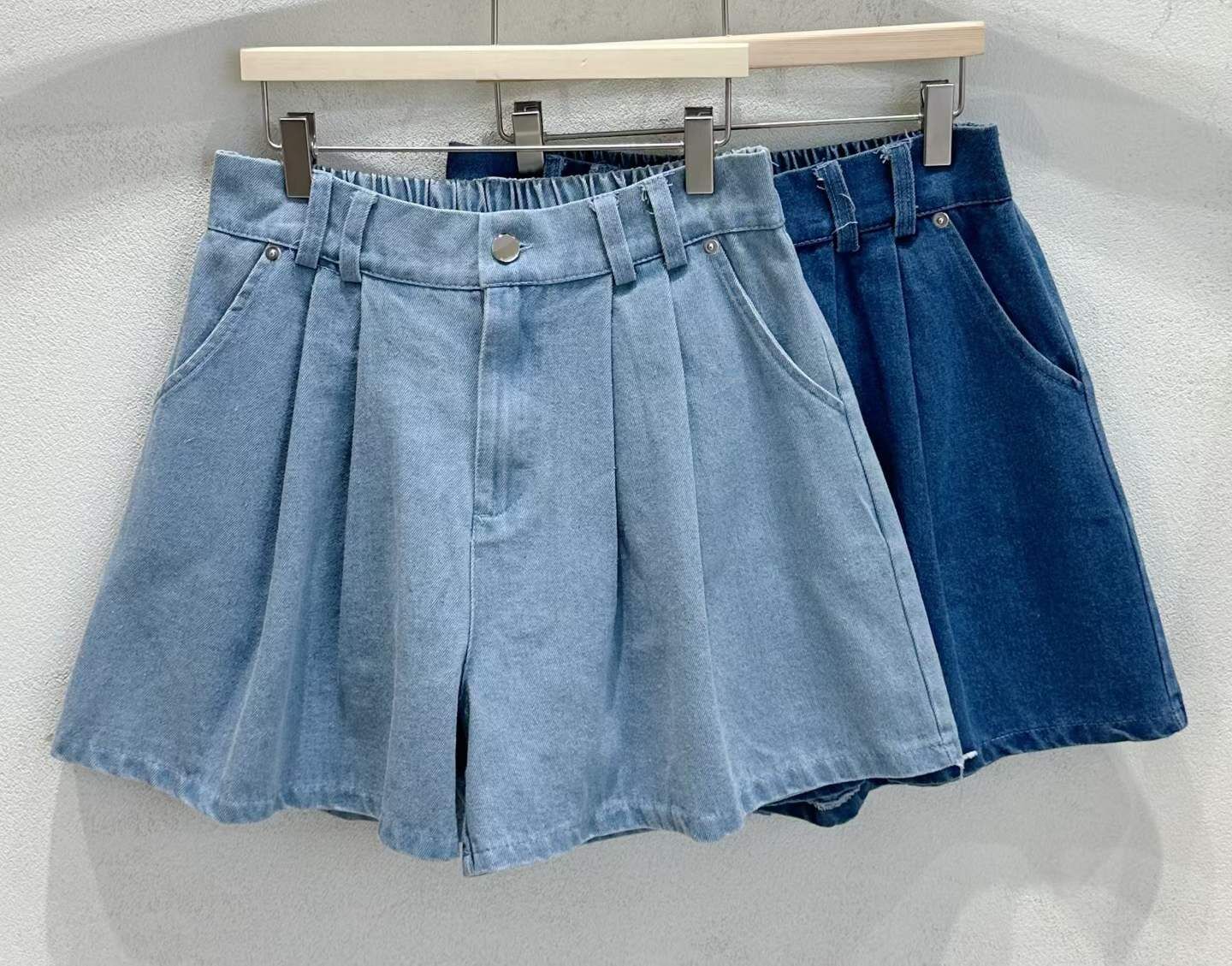 SU6138 後橡筋壓褶高腰牛仔棉短褲