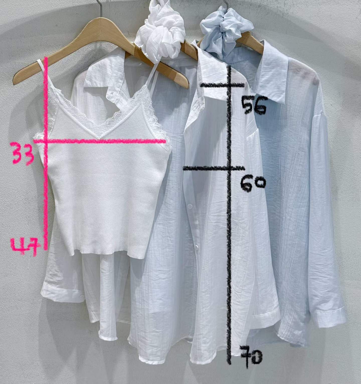 SU6115 髮圈鏤空拼V領背心襯衫套裝