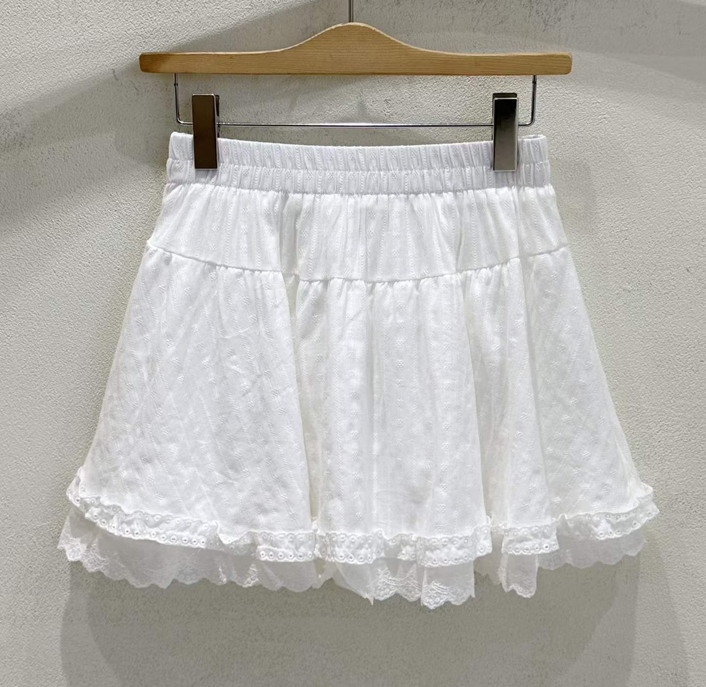 SU6147 甜美鏤空全橡筋蛋糕短裙