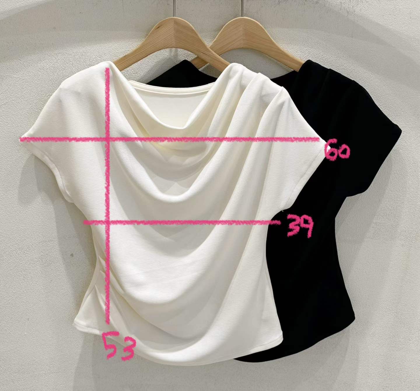 SU6132 垂墜堆堆領收腰飛飛袖上衣