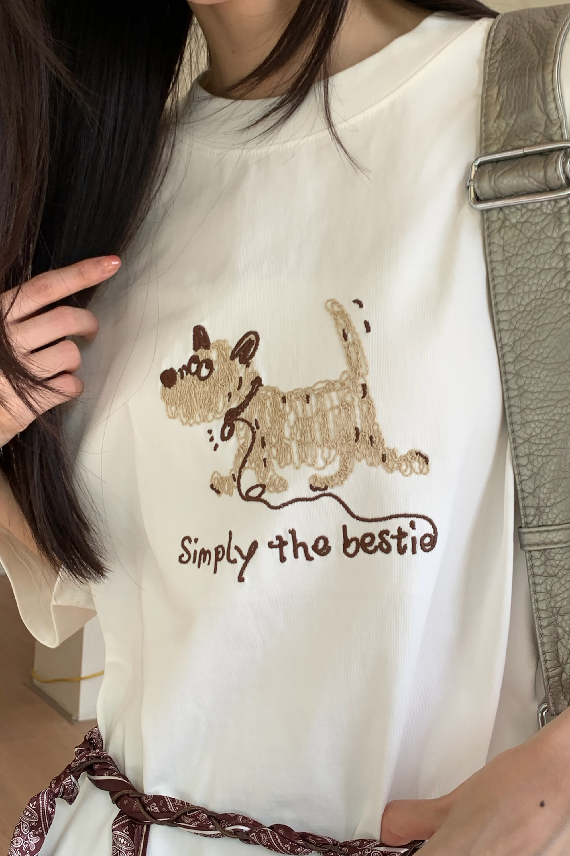 April｜線條狗狗刺繡短t 2色