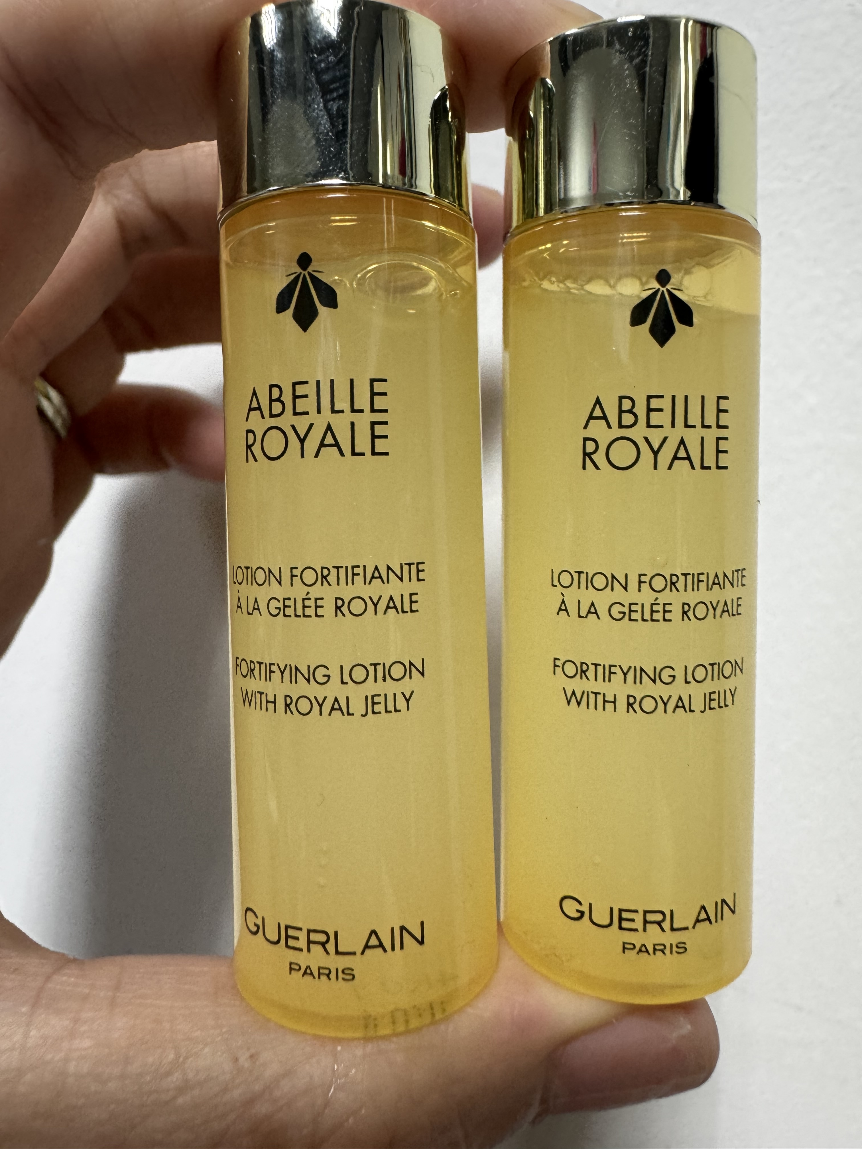 GUERLAIN 殿級蜂皇精華爽膚水 Abeille Royale Fortifying Lotion with Royal Jelly 15ML $68/2枝、2套起$65