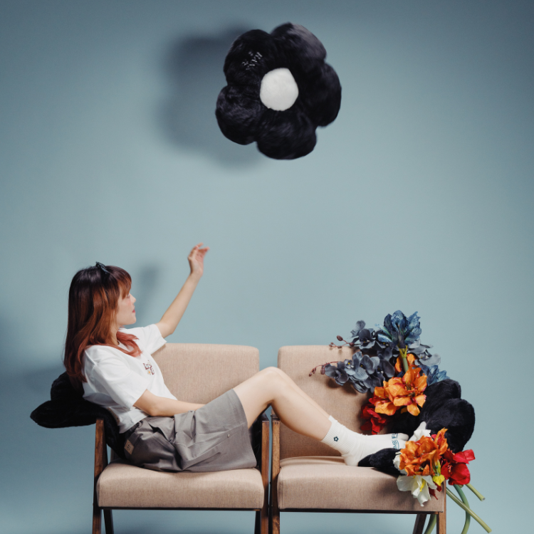 HANA Plush Pillow｜Black｜Hong Kong Original Design