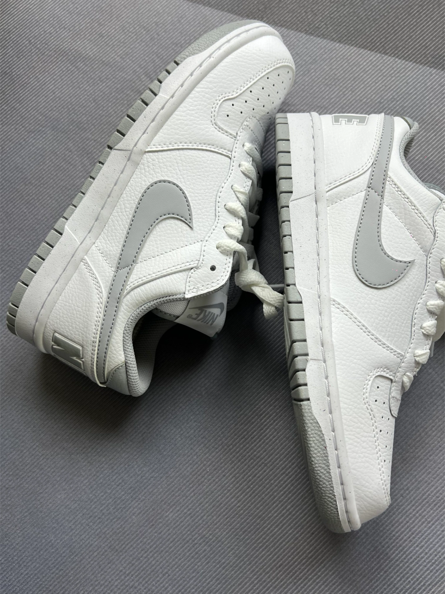 代購-Nike Big Low 皮革 白灰 板鞋 男款 355152-106