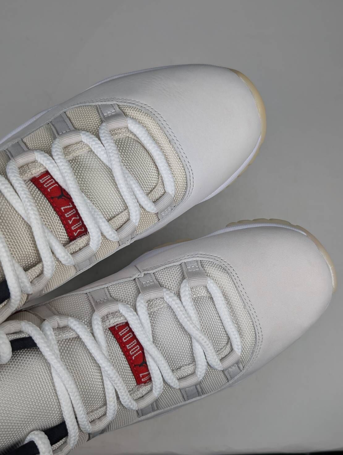 微瑕疵-左右腳鞋面色差、鞋底泛黃&鞋盒破損 378037-016/11.5 Air Jordan 11 “Platinum Tint” 奶油白