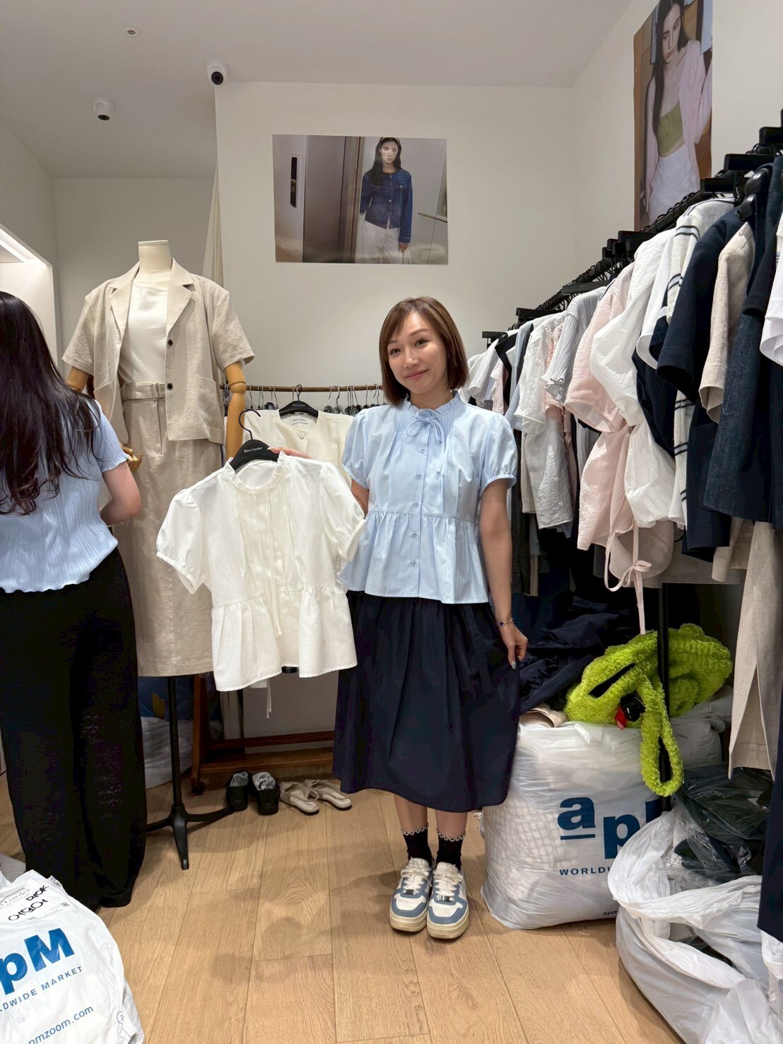 BG6125 暗直紋小立領壓褶上衣