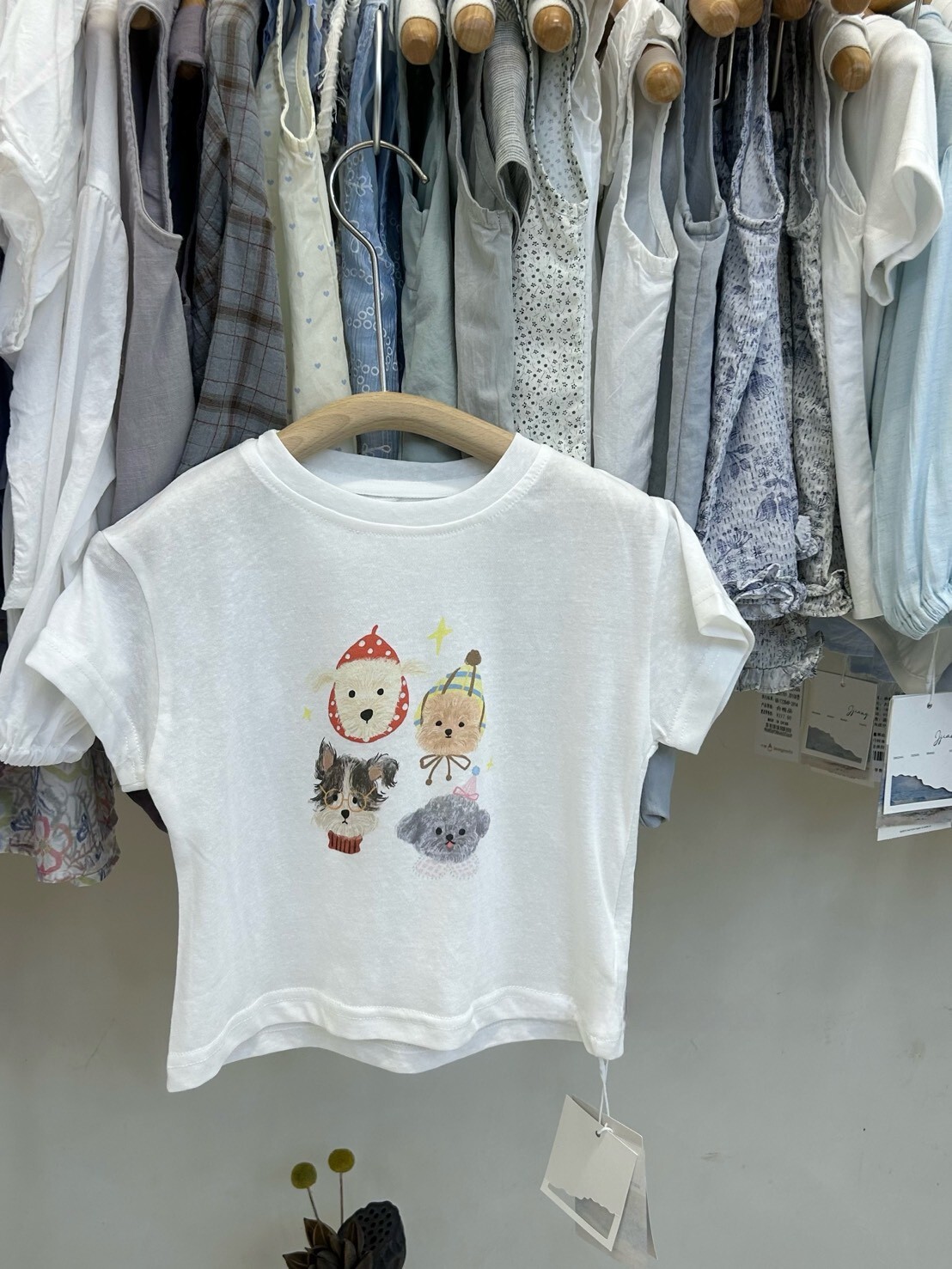 四隻汪星人伴你成大人上衣