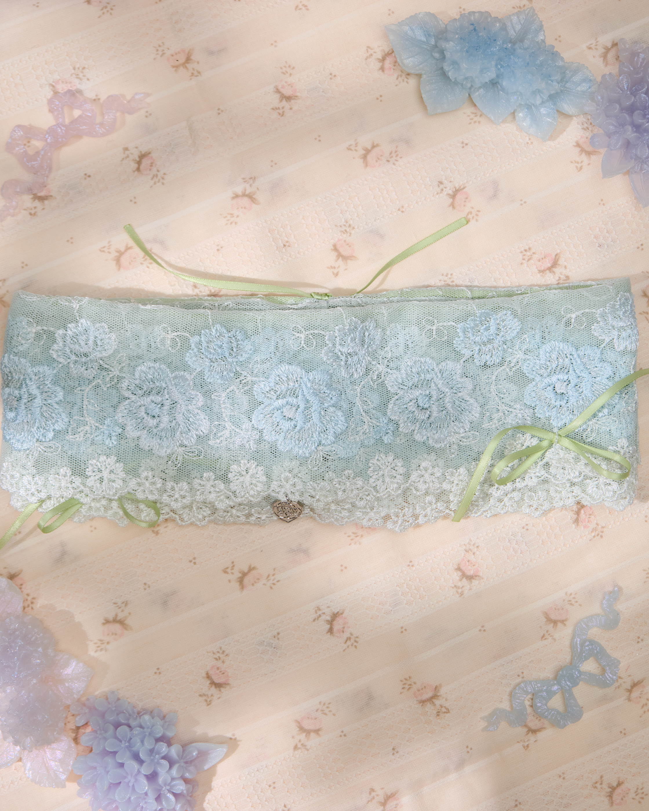 13586 Sweet Bubbly Scrunchie