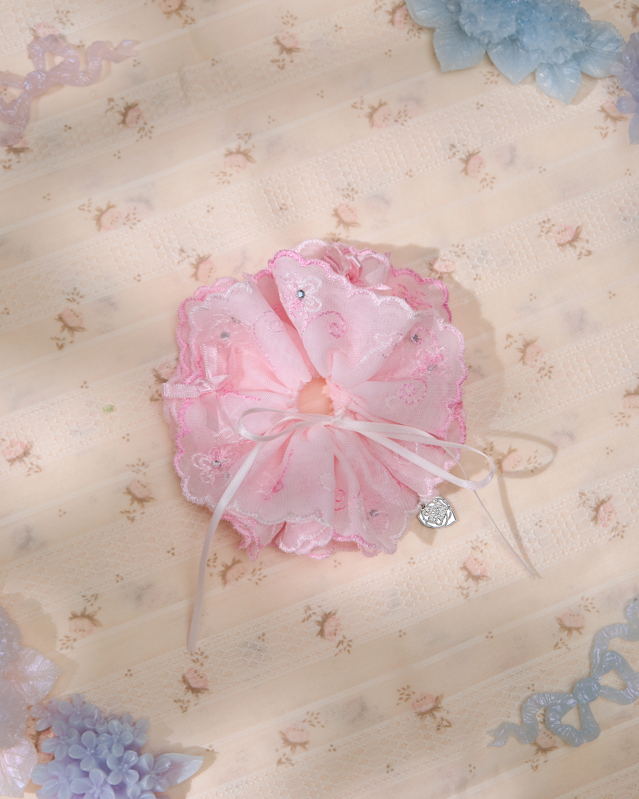 13591 Sweet Bubbly Scrunchie