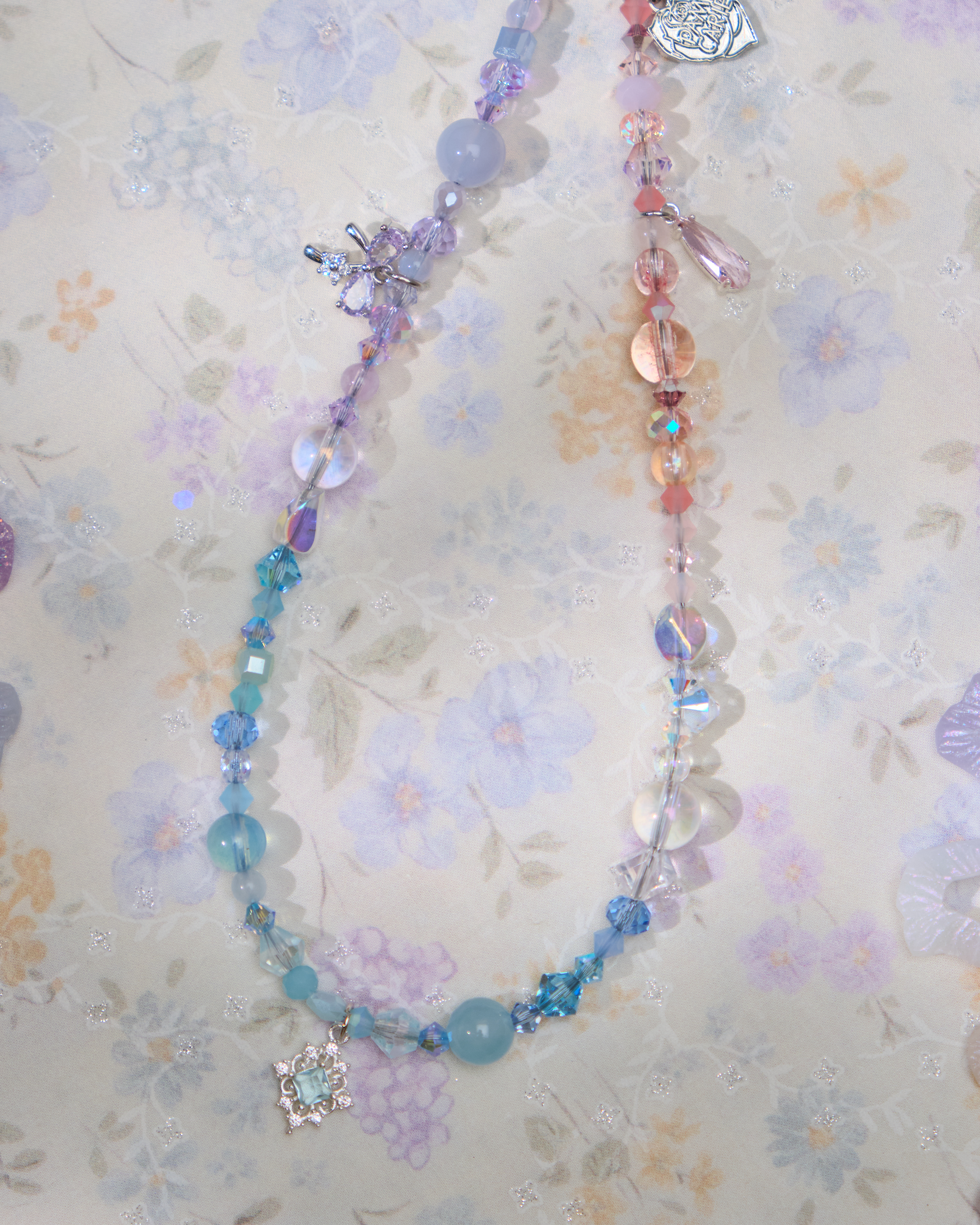 13584 ShinyTwinkling Short Phone Strap