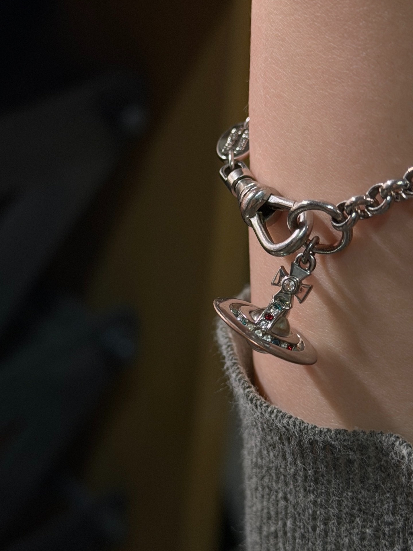 代購-Vivienne Westwood new petite orb 迷你透明土星 手鍊 槍灰色