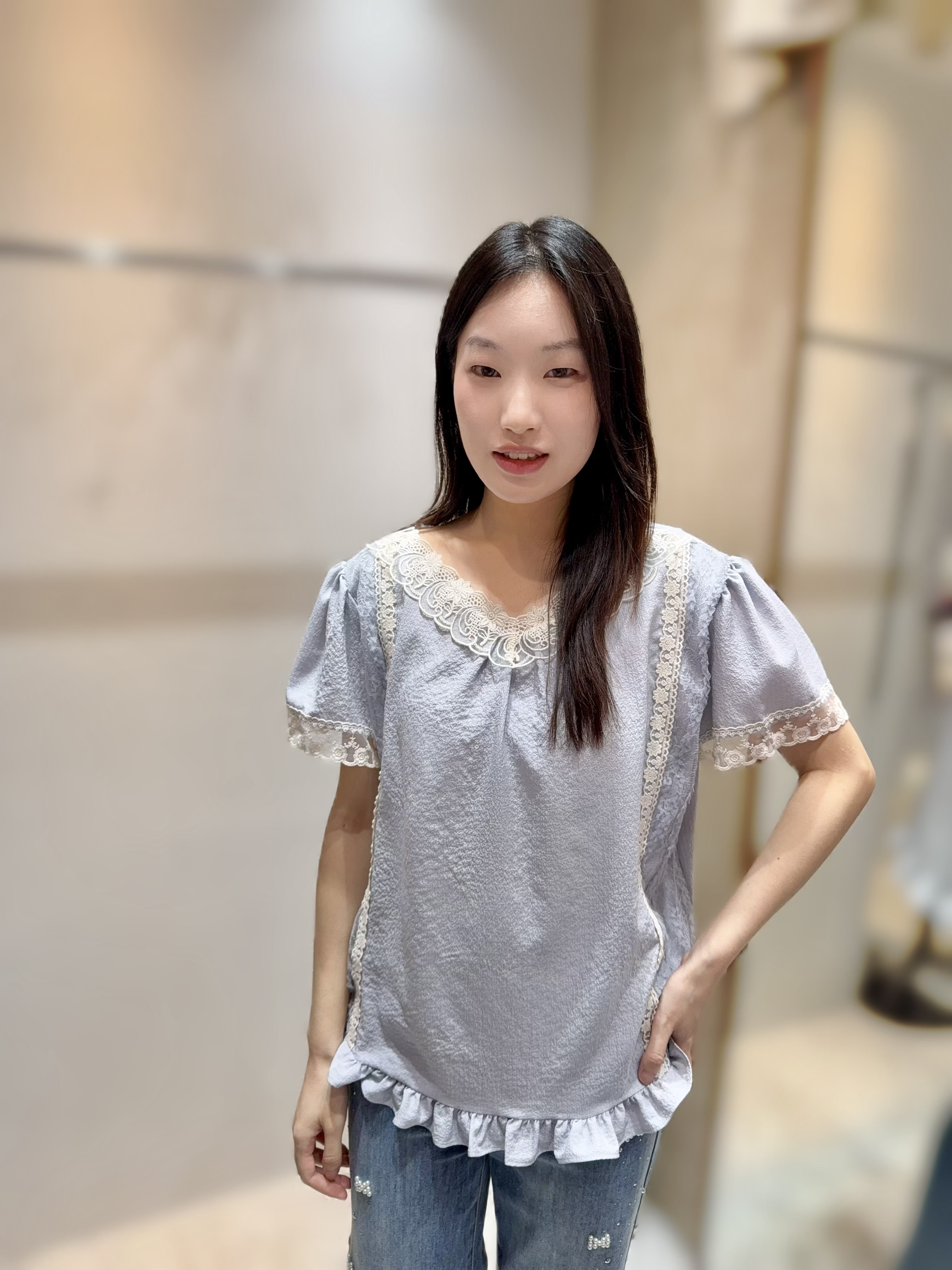 H32 胸44 長24 $459 (一口價)