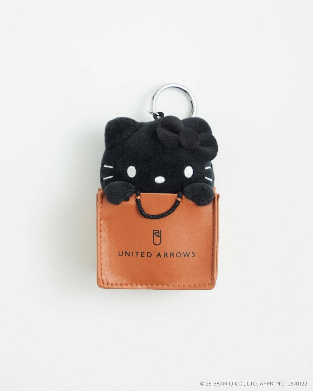 【UNITED ARROWS】0501發售 HELLO KITTY × UNITED ARROWS 全黑KITTY吊飾