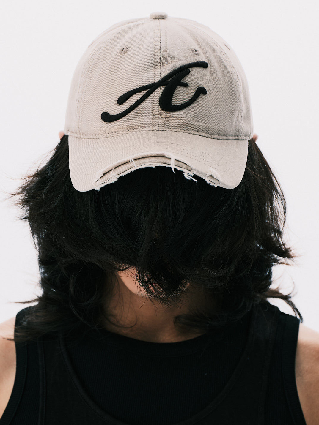 ANOWHEREMAN｜Raw Edge Baseball Cap (Beige)