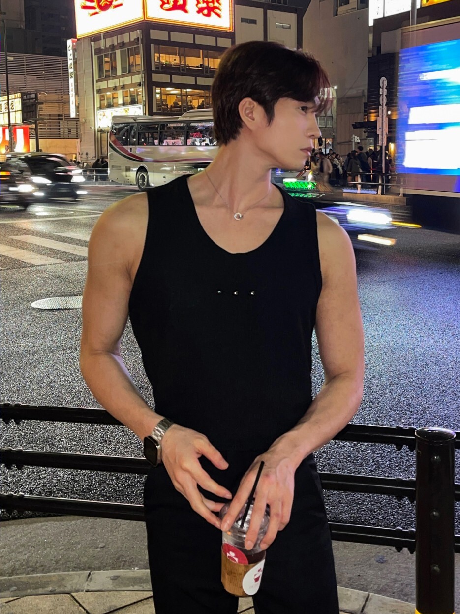Stud Ribbed Sleeveless