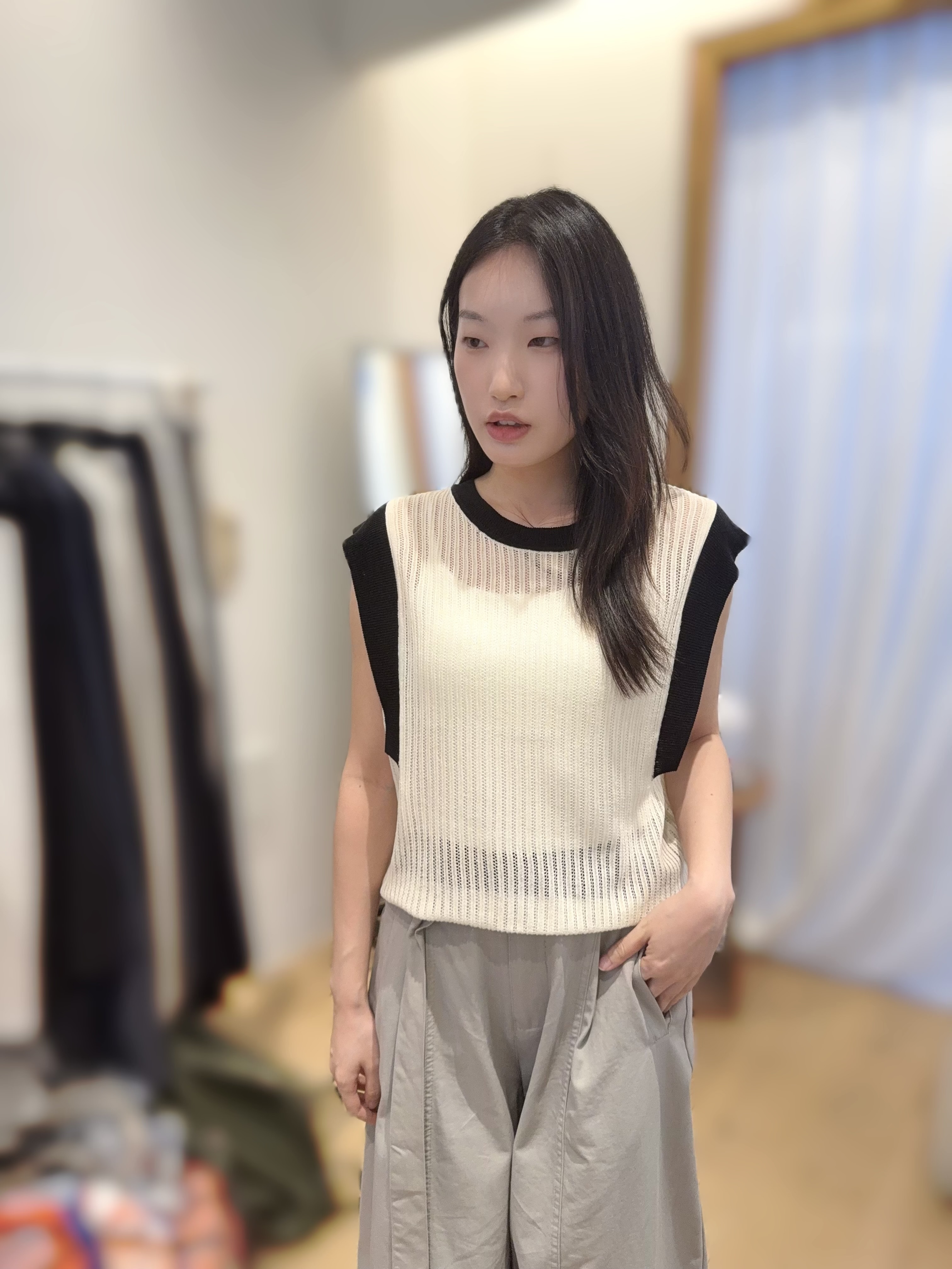 AQ07 胸41-54 長21.5 $439 (一口價)