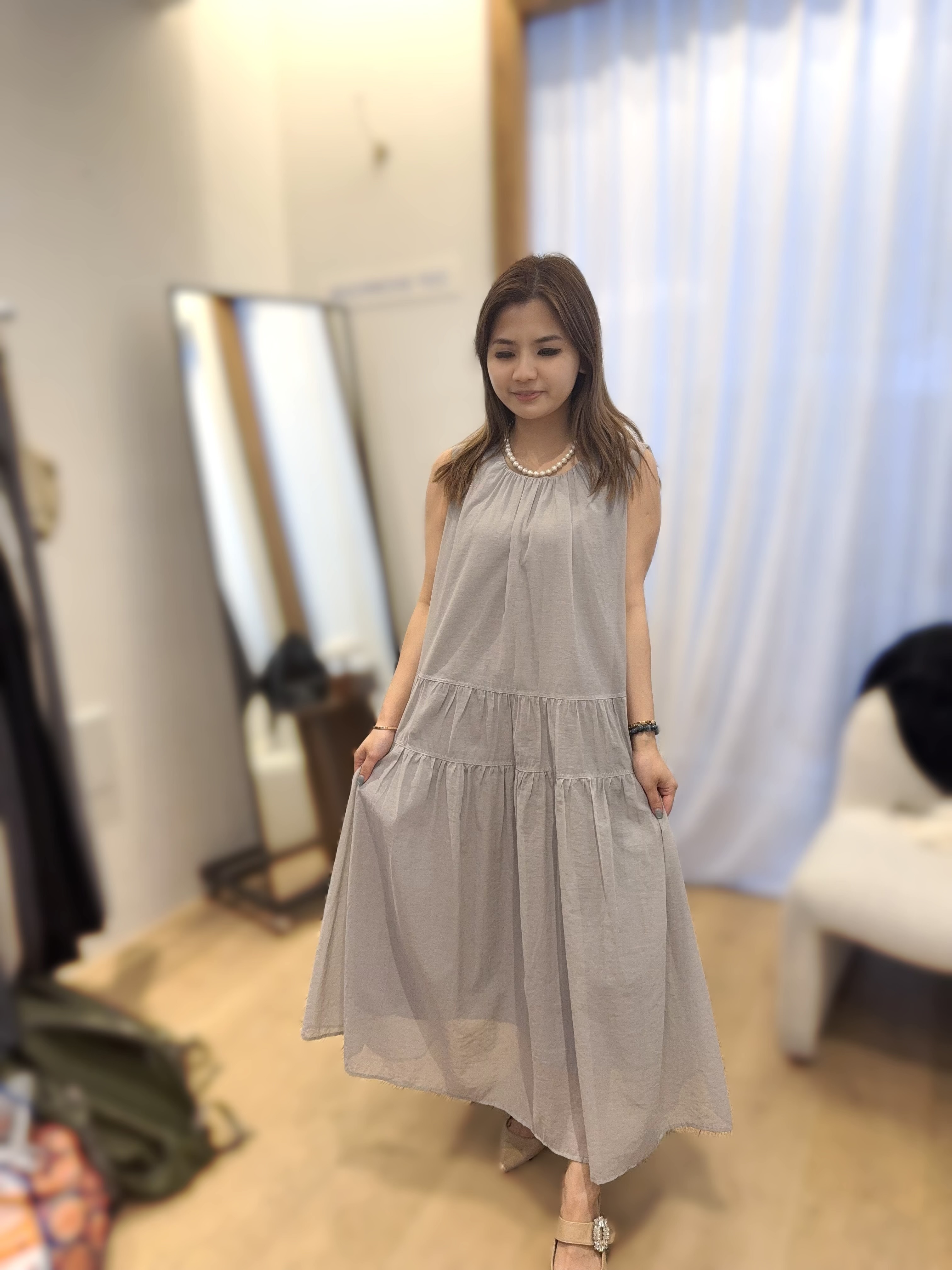 AQ04  連身裙  胸44 HIP47 長46 $549 (一口價)