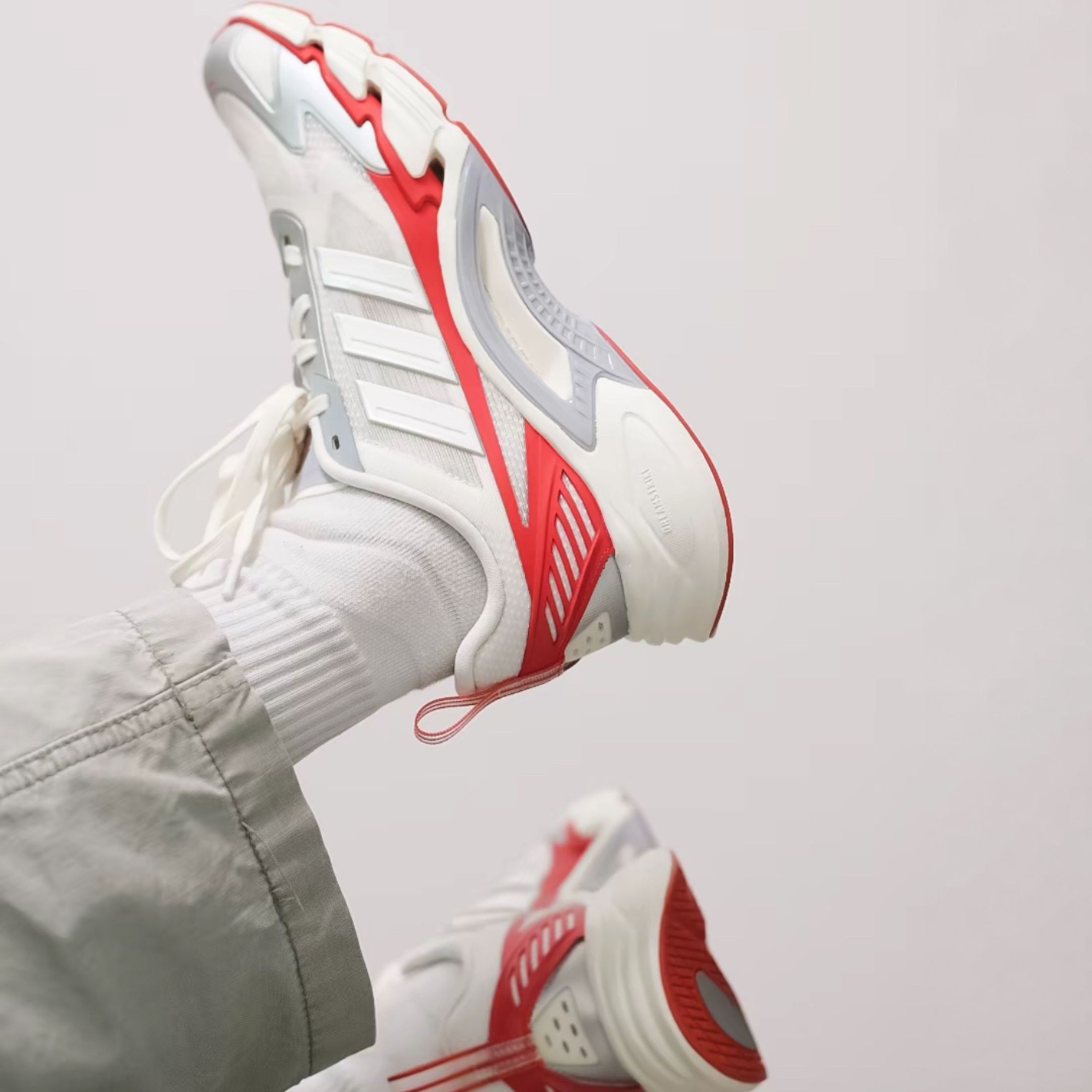 NICEDAY 代購 Adidas Climacool 白紅 織物 排汗 舒適 網眼 減震 透氣 KH9334