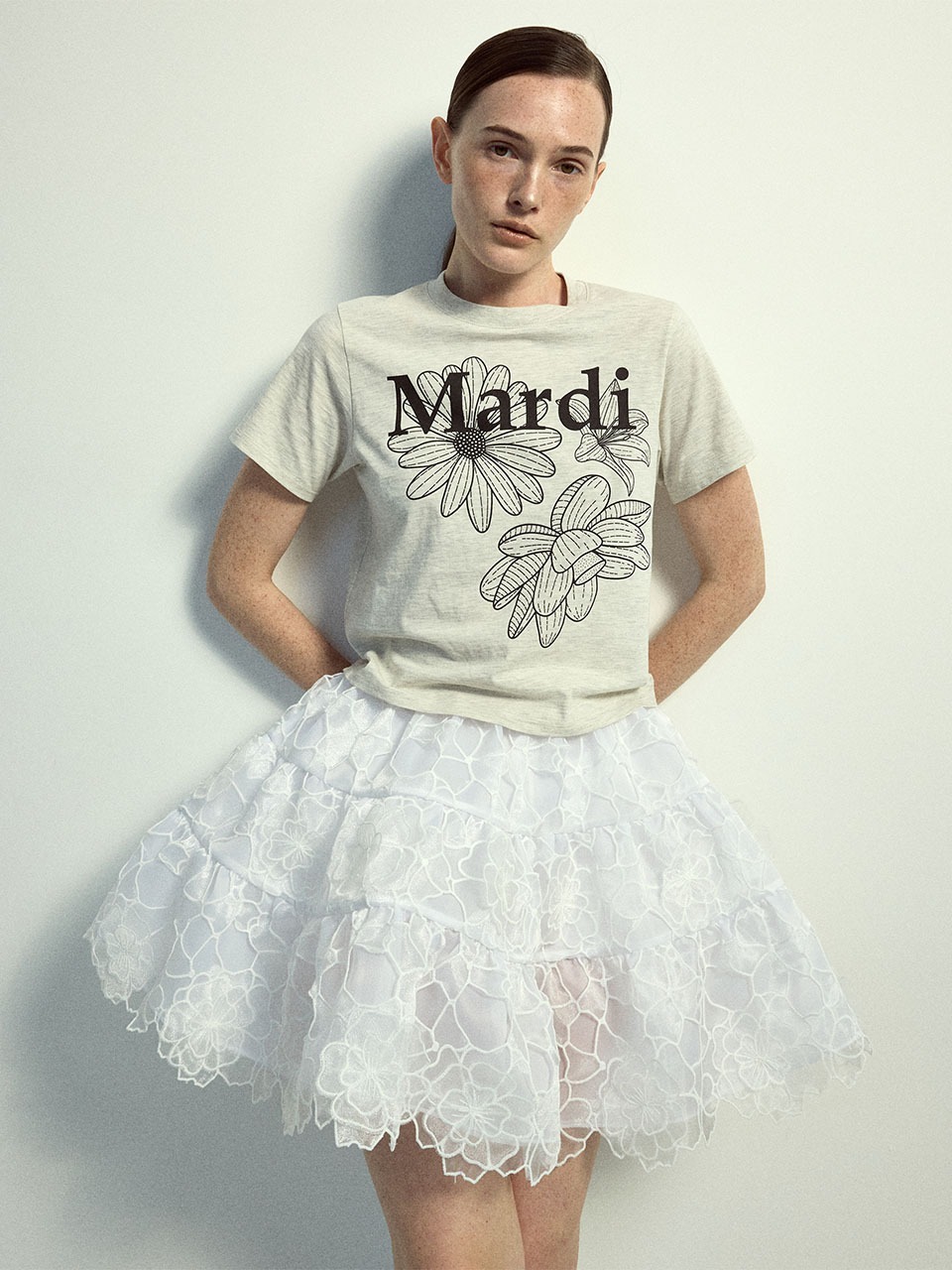 MARDI MERCREDI SLIM TSHIRT TRIPLE FLOWER (5 Colours)