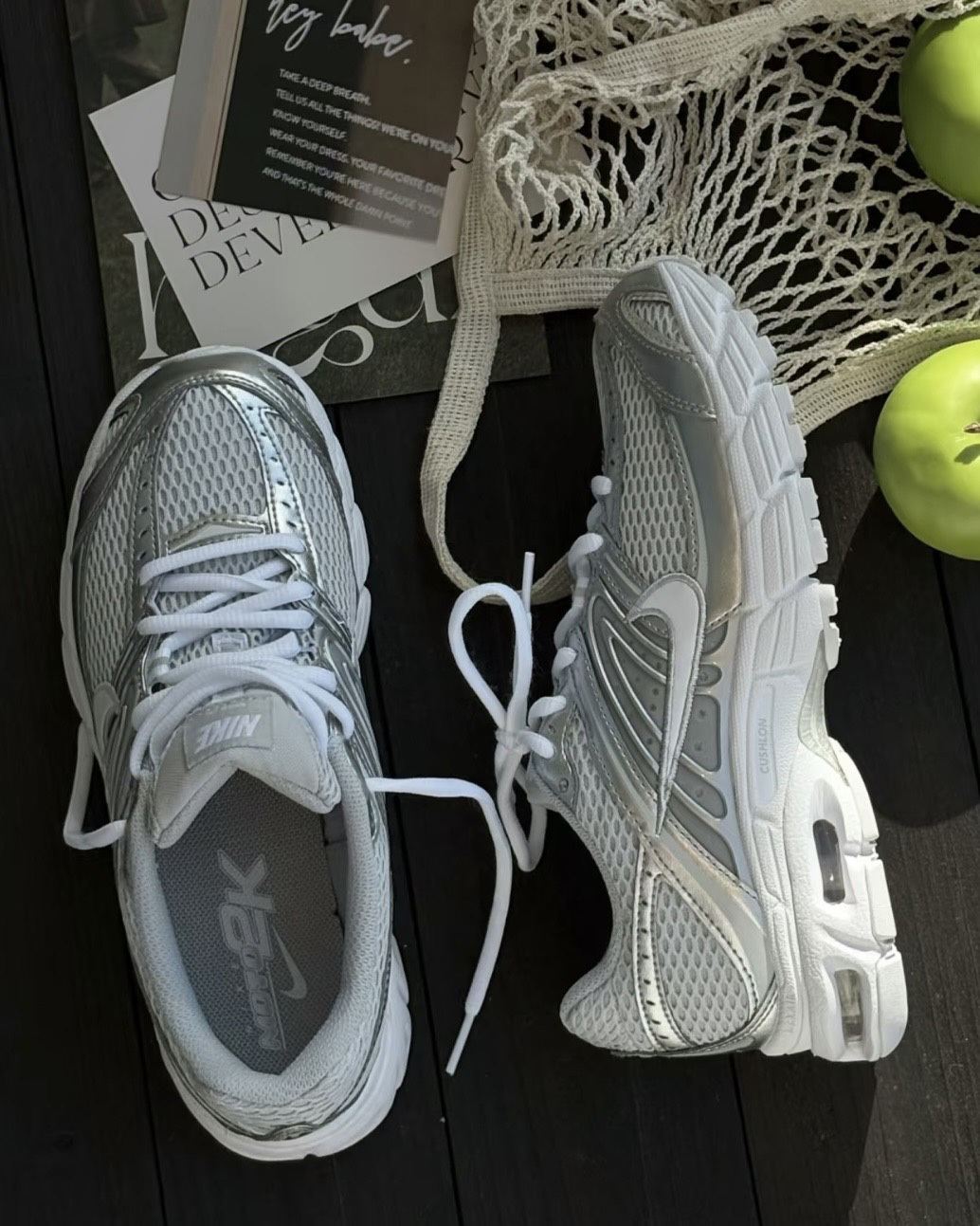 NIKE AIR MAX MOTO 2K 淺灰銀 白銀 灰白 復古 Y2K 女鞋 HQ2056-011 / 預購