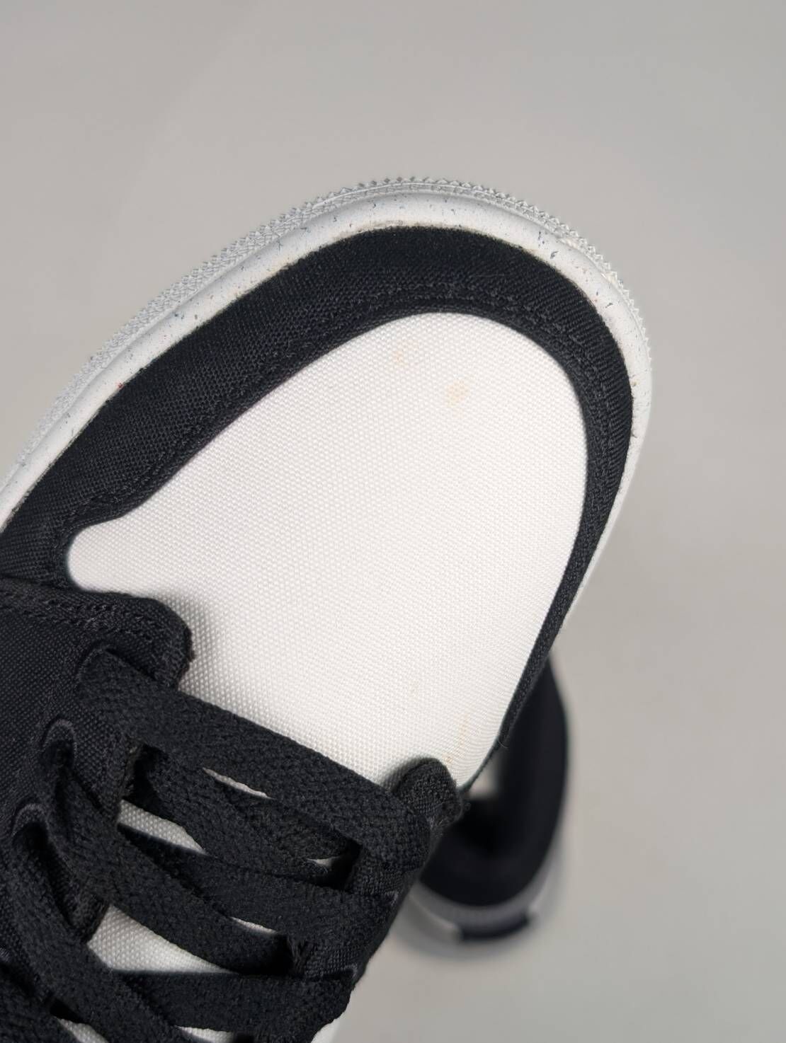 微瑕疵-左腳鞋頭、外側泛黃 DV0427-100/6.5 Air Jordan 1 Mid SE "Canvas" 黑煙灰 帆布 女鞋 男女段