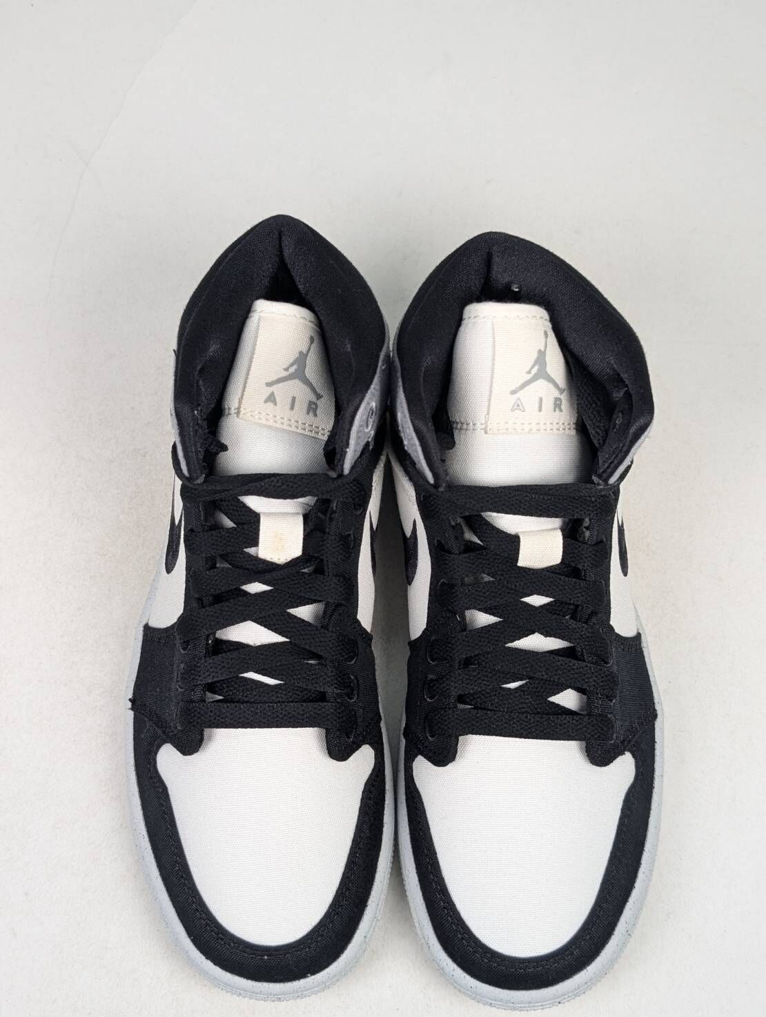 微瑕疵-左右腳鞋舌還泛黃&右腳外側微泛黃 DV0427-100/6 Air Jordan 1 Mid SE "Canvas" 黑煙灰 帆布 女鞋 男女段