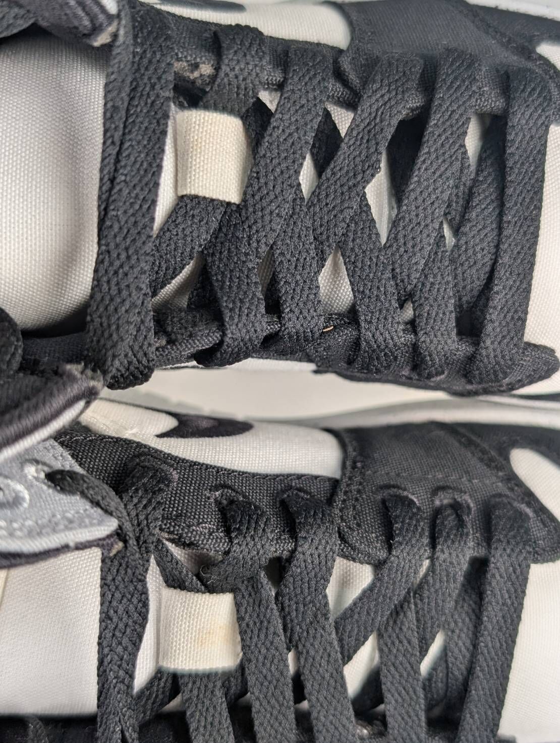 微瑕疵-左右腳鞋舌還泛黃&右腳外側微泛黃 DV0427-100/6 Air Jordan 1 Mid SE "Canvas" 黑煙灰 帆布 女鞋 男女段