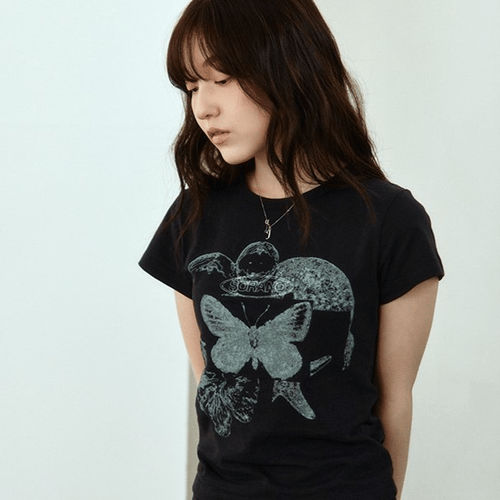 SORANO｜SORANO Butterfly Artwork crop T-SHIRT [2 colors]