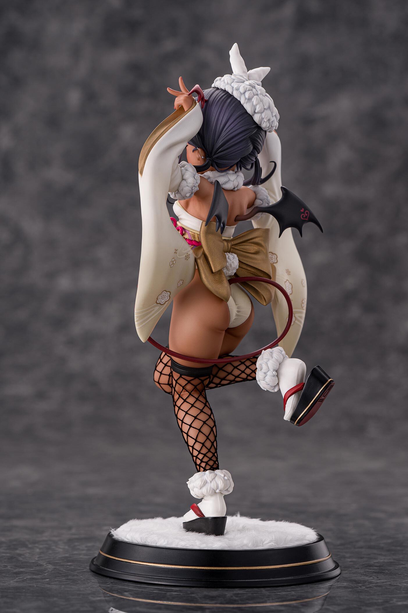 妖姬兔女郎Ver. 1/6 完整手辦
