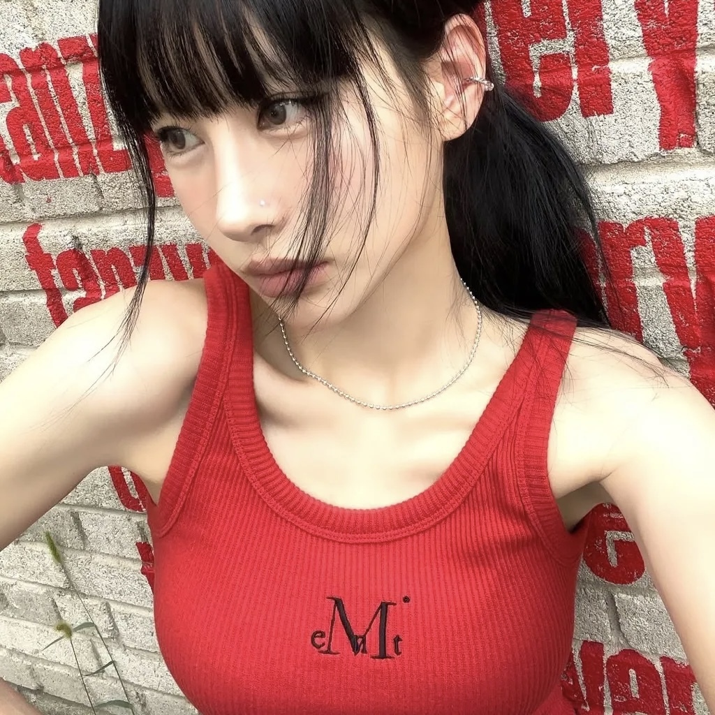 MUCENT 背後小標 無袖羅紋背心 圓領 上衣 小LOGO 共六色