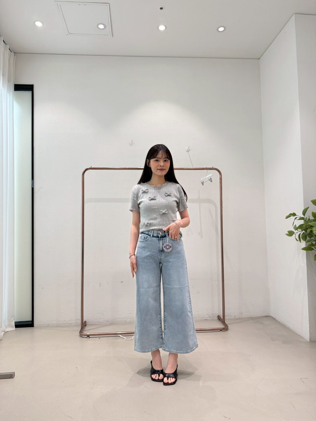 HL3076 拼色包邊淺藍高腰9分牛仔寬褲