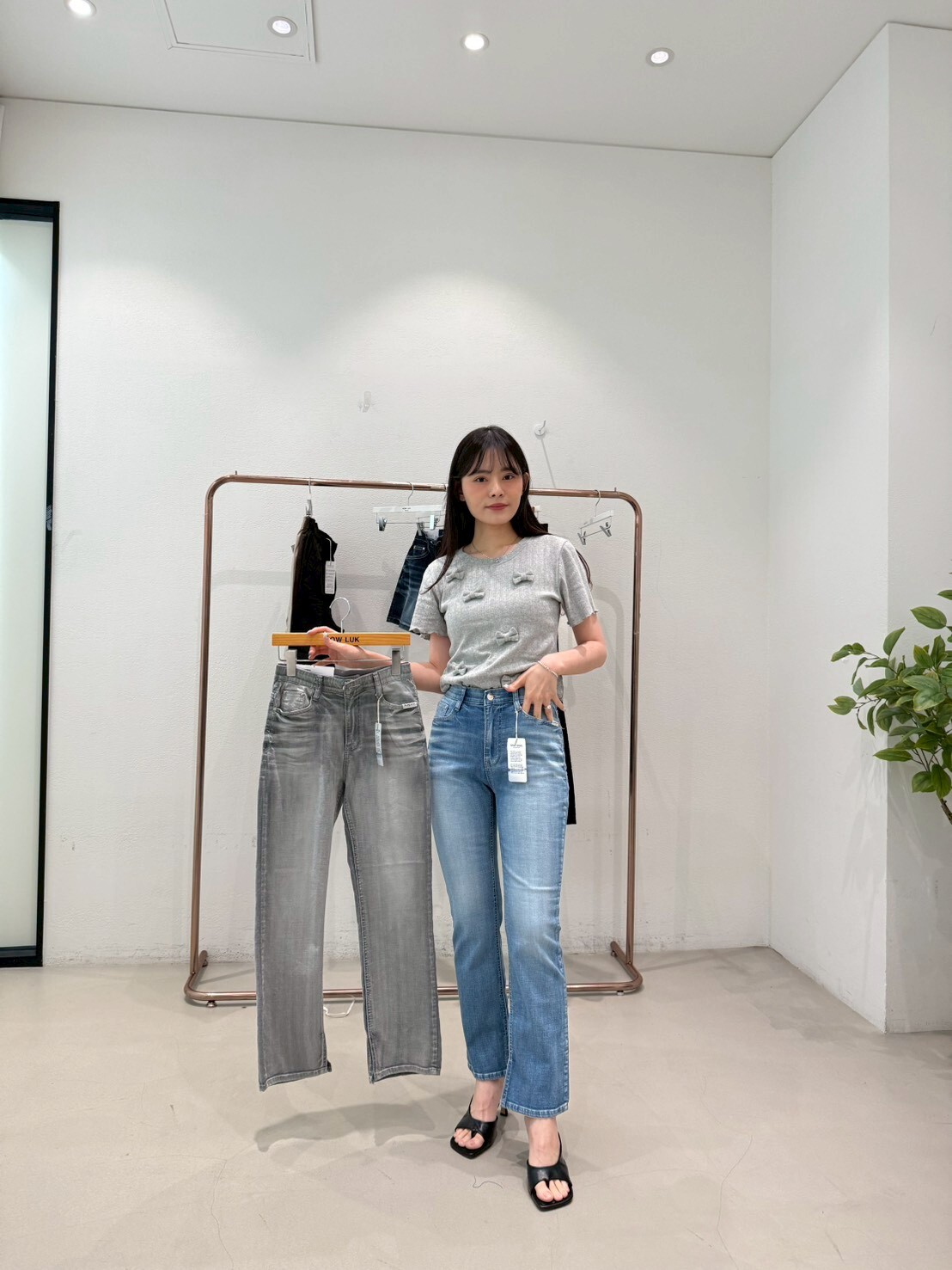 HL3074 美式復古貓鬚水洗開衩牛仔褲