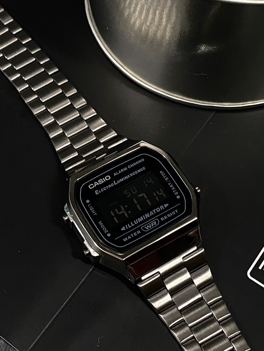 <質感穿搭細節>CASIO 卡西歐 VINTAGE A168 黑魂 銀黑色 復古 數位 多功能 防水 可調 手錶