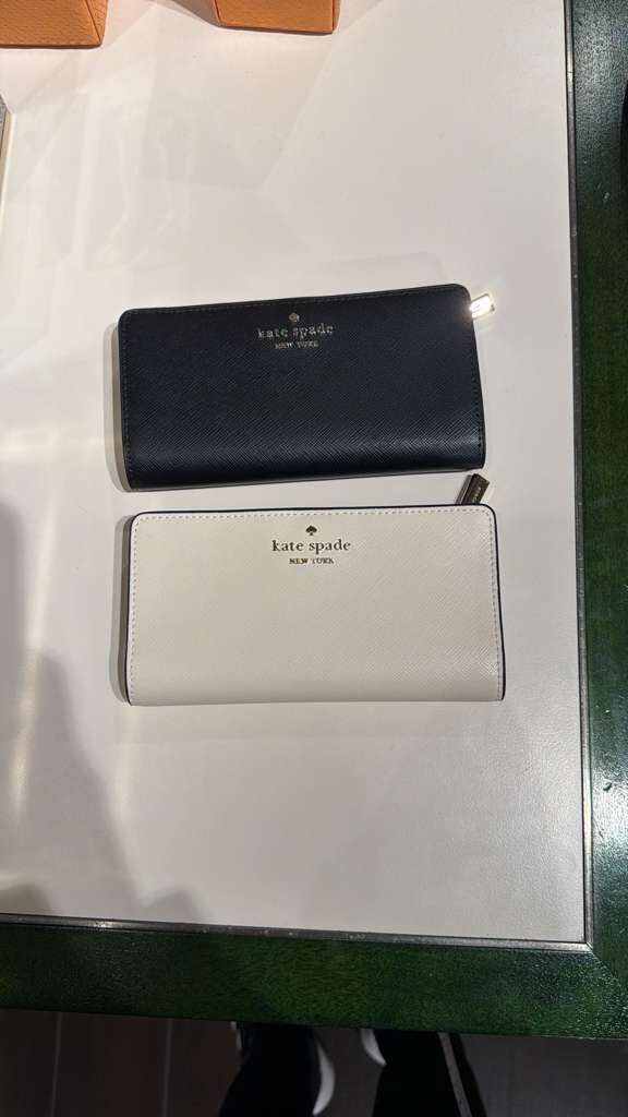 YV010 Kate Spade 3D LOGO拉鏈長銀包 17x9cm