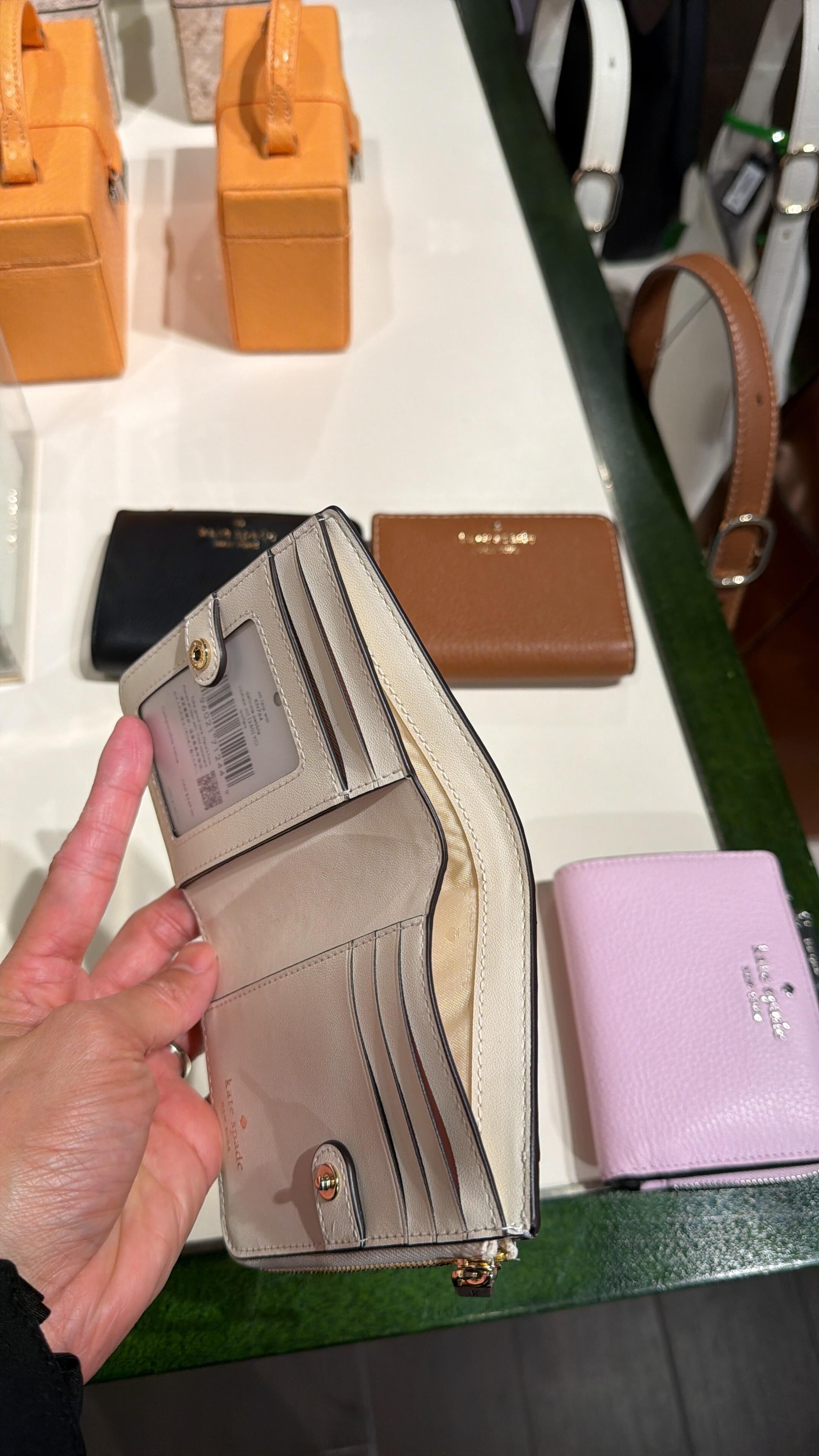 YV012 Kate Spade LOGO拉鏈短銀包