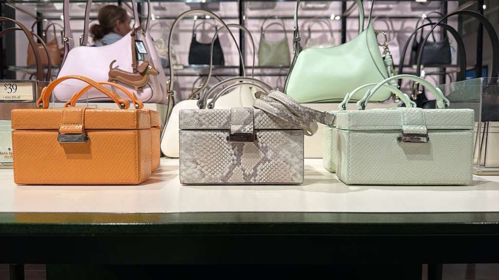 YV041 Kate Spade 盒仔CROSS BODY 17X10CM