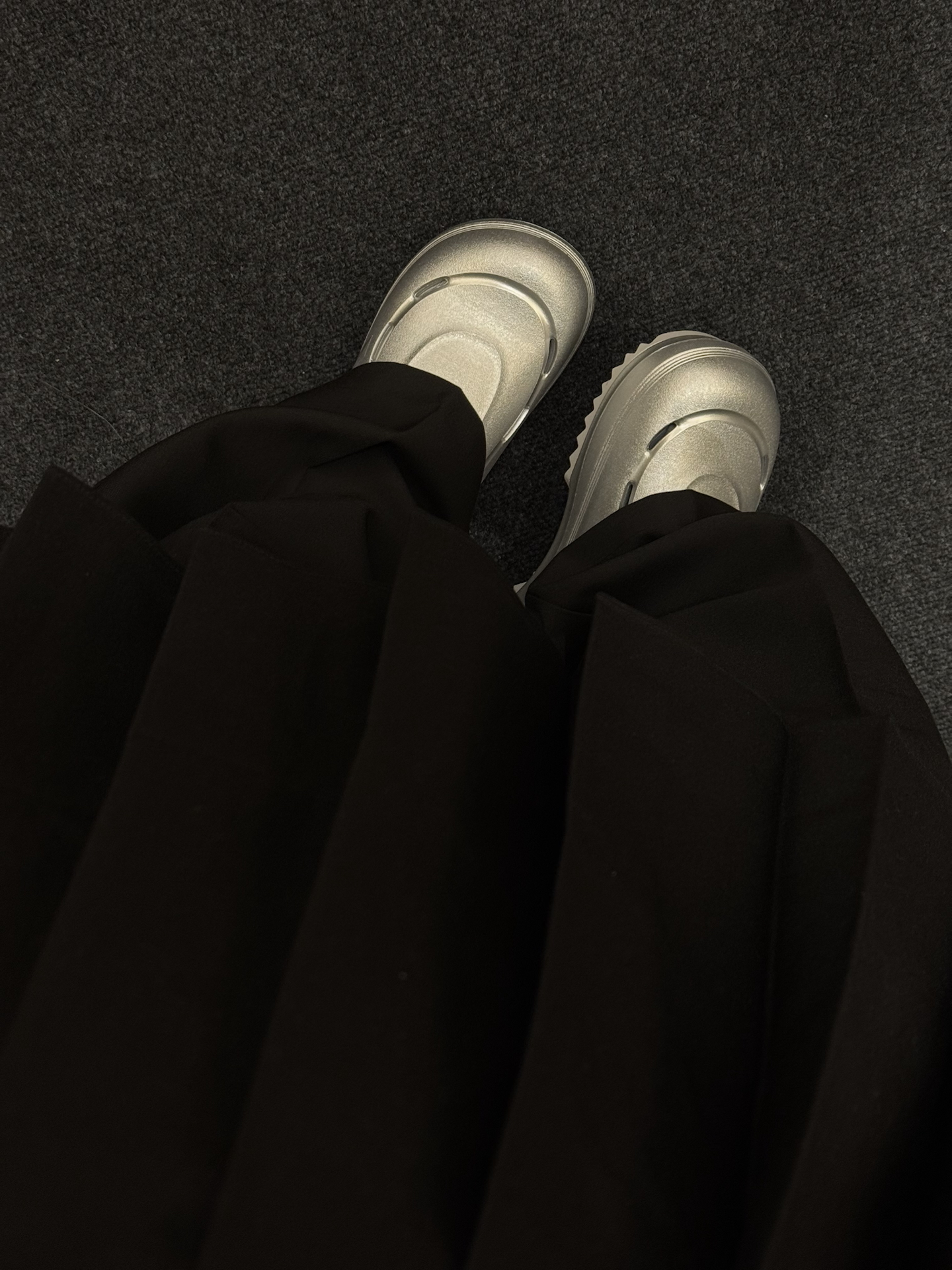 代購-Adidas OZWAVE CLOG 包頭 拖鞋 男女同款 銀灰 JR6757