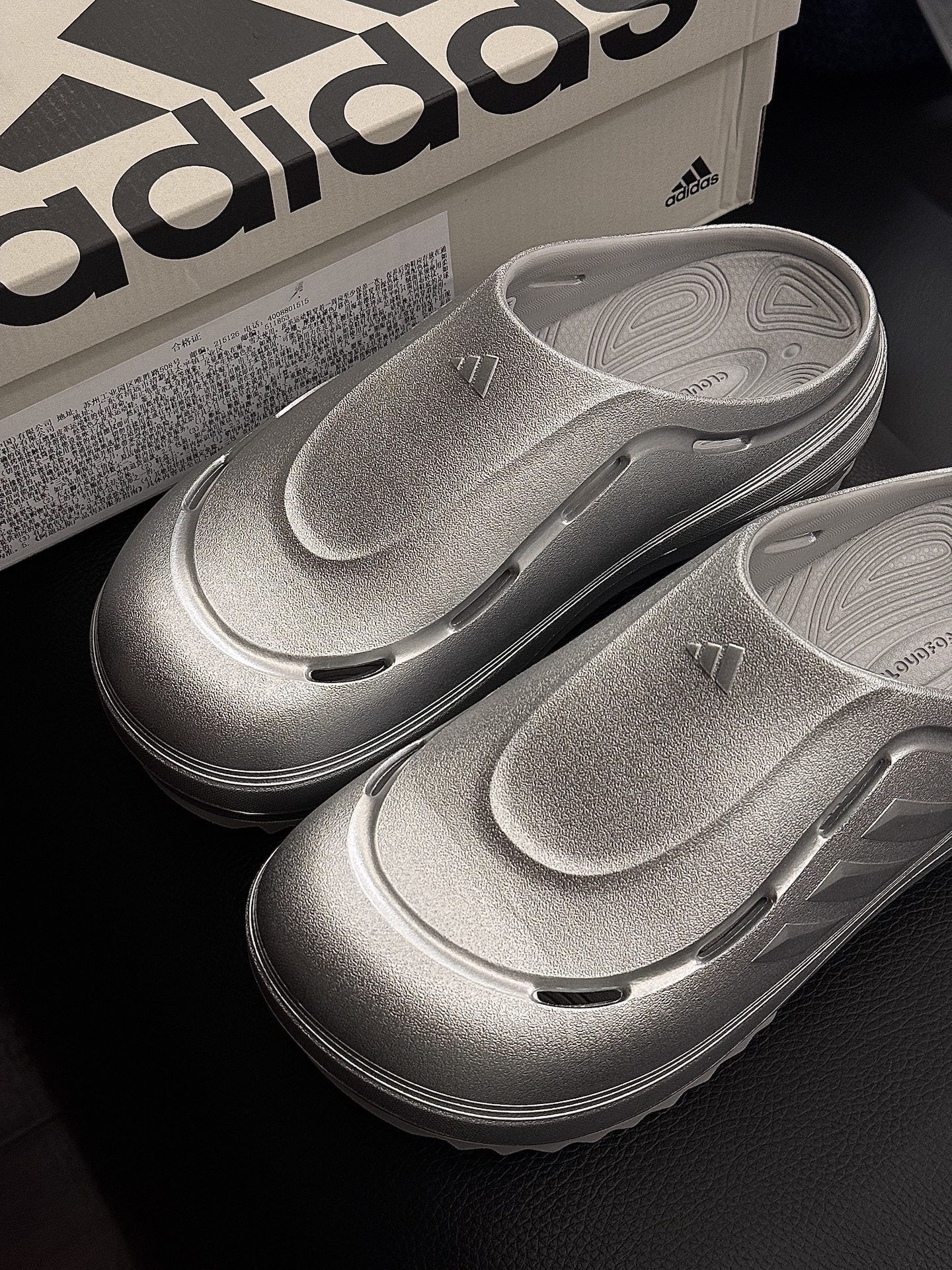 代購-Adidas OZWAVE CLOG 包頭 拖鞋 男女同款 銀灰 JR6757